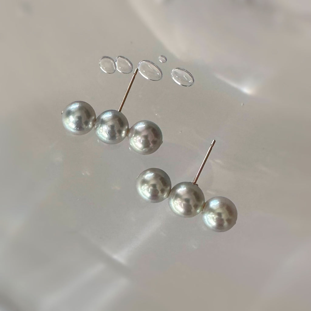"Trio Perle Bleu トリオ・ペルル・ブルー"  ブルーアコヤパール 3粒ピアス / イヤリング - hikari pearl.