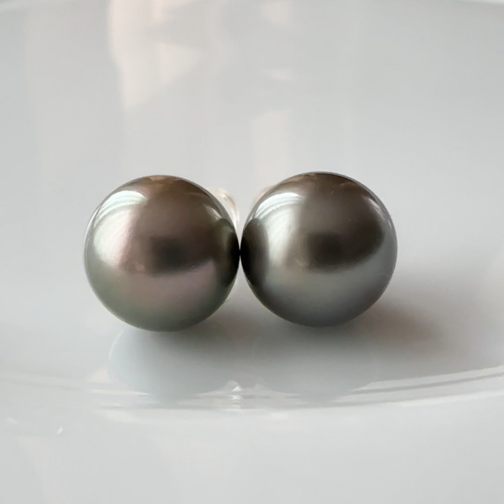 "christmas rose クリスマスローズ" Tahiti   pearl ピアス　イヤリング - hikari pearl.