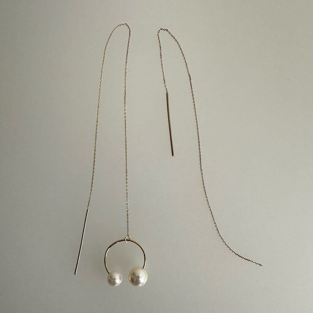 "peace lily ピースリリー"   アシンメトリー　ピアス wedding - hikari pearl.