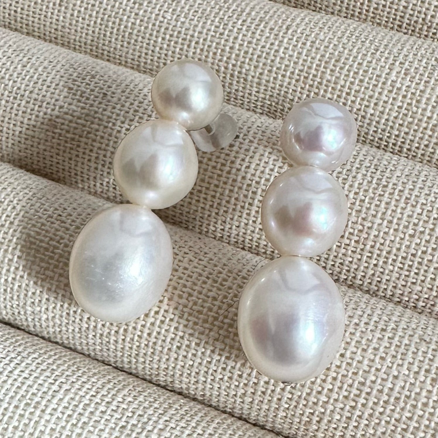 一点もの　3 egg  pearl  ピアス - hikari pearl.