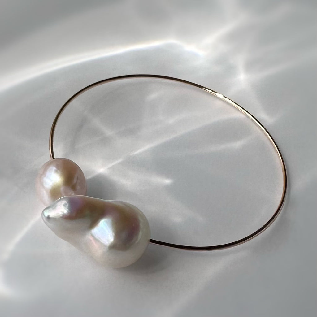 "Perle Baroque Bangle ペルル　バロック　バングル"  大粒バロックパール　パール　バングル - hikari pearl.
