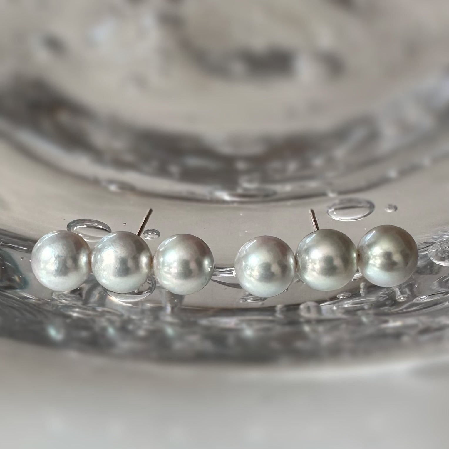 "Trio Perle Bleu トリオ・ペルル・ブルー"  ブルーアコヤパール 3粒ピアス / イヤリング - hikari pearl.