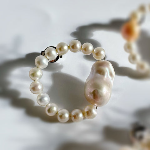 baroque  pearl circle pin brooch