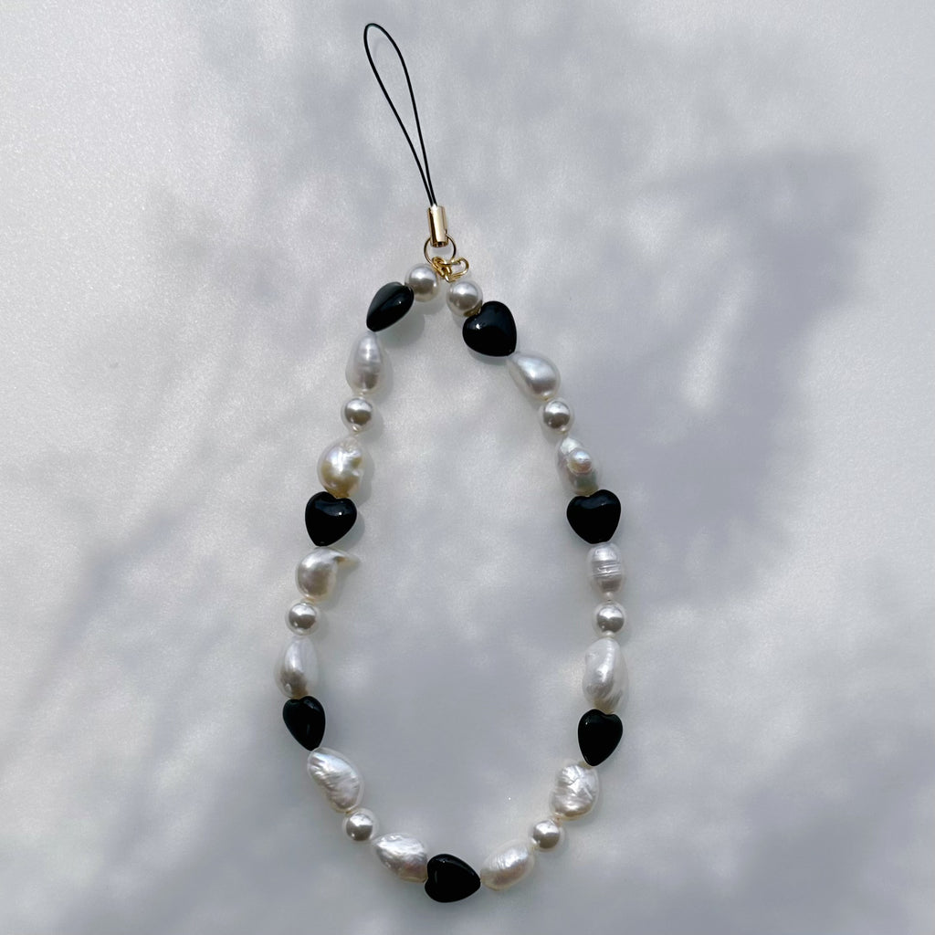 "anemone アネモネ" バロックパール　オニキス　スマホストラップ - hikari pearl.