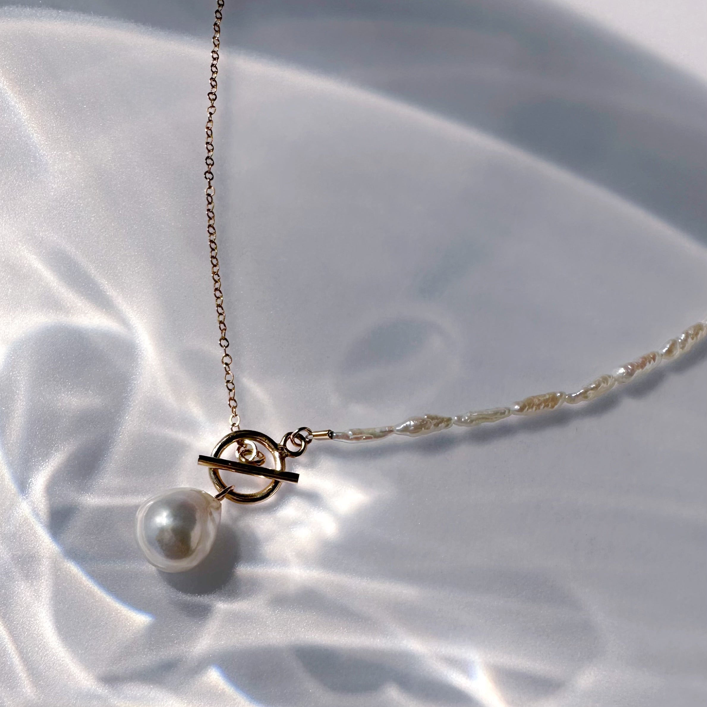 "lily of the valley リリー・オブ・ザ・ヴァリー" アシンメトリー　マンテル　パール　ネックレス - hikari pearl.