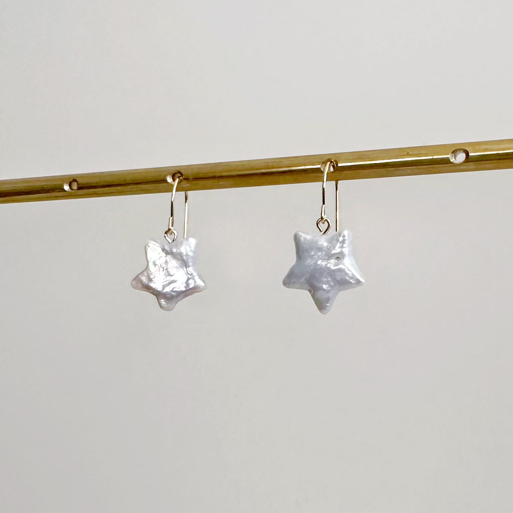 "Kikyo キキョウ" k18 星　スター　パール　ピアス - hikari pearl.