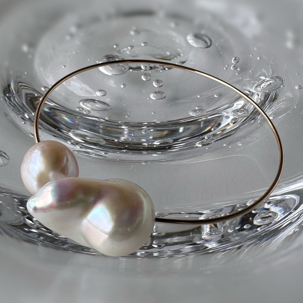 "Perle Baroque Bangle ペルル　バロック　バングル"  大粒バロックパール　パール　バングル - hikari pearl.