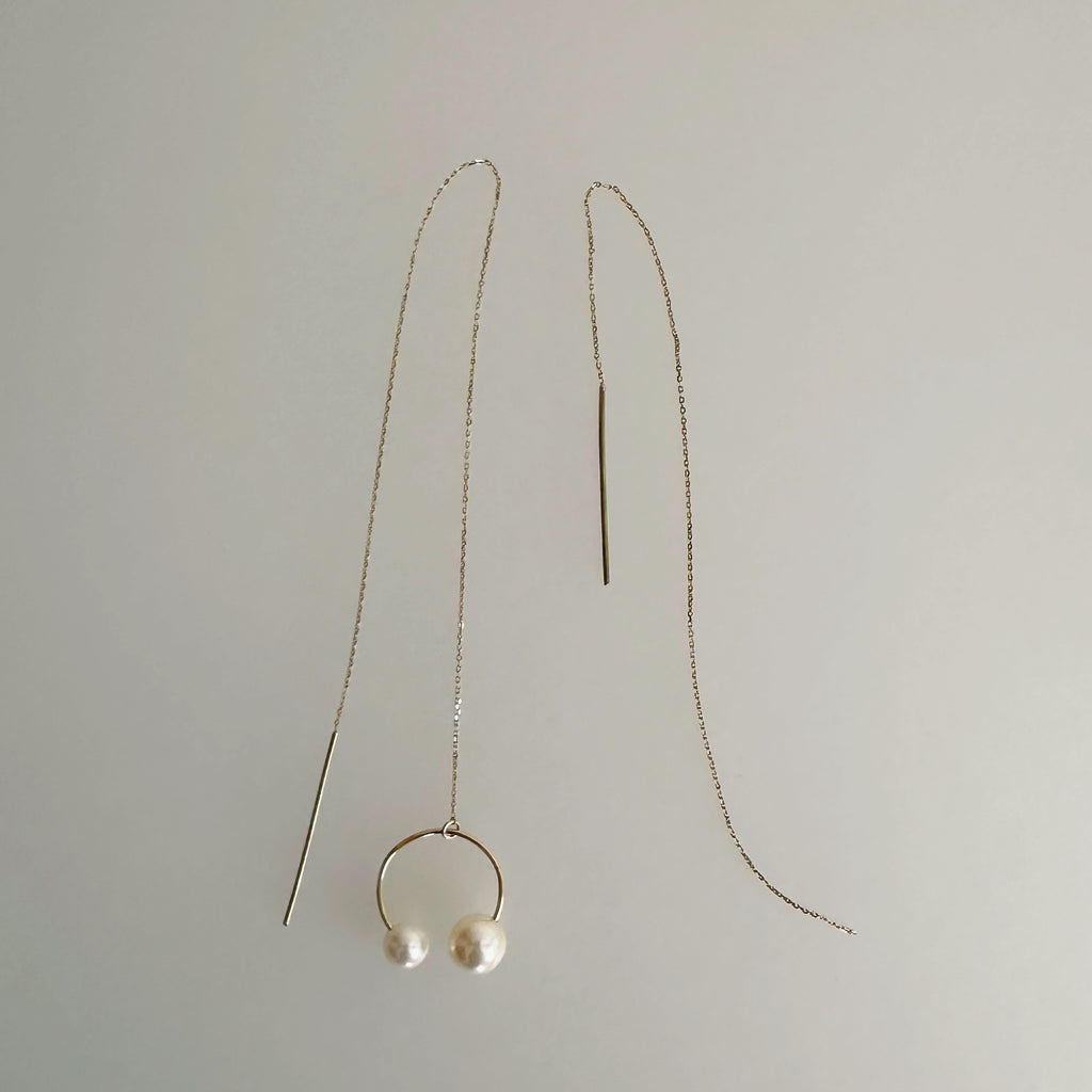 "peace lily ピースリリー"   アシンメトリー　ピアス wedding - hikari pearl.