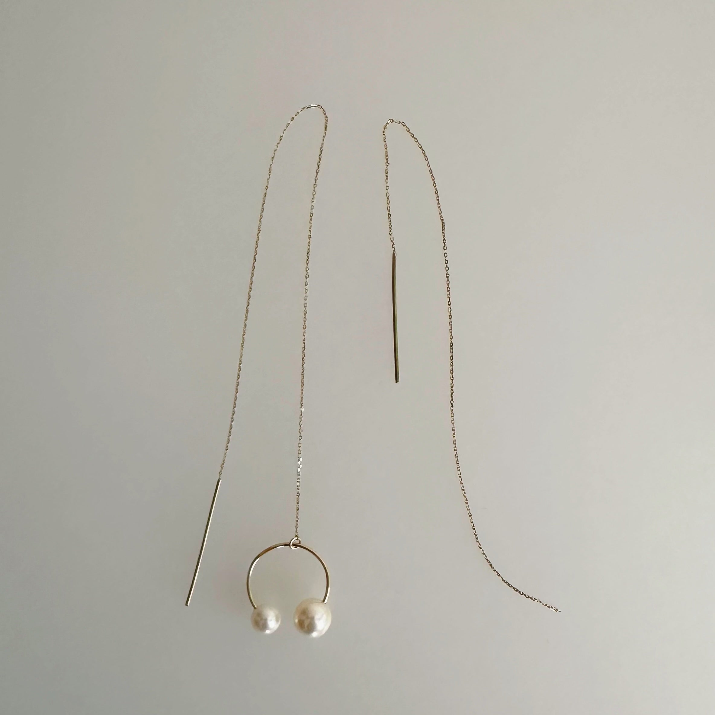 "peace lily ピースリリー"   アシンメトリー　ピアス wedding - hikari pearl.