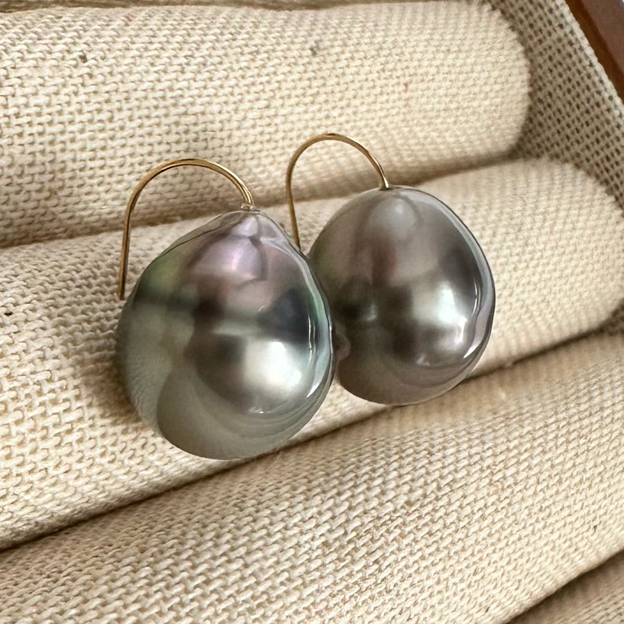 一点もの　k18 tahiti pearl  ピアス - hikari pearl.