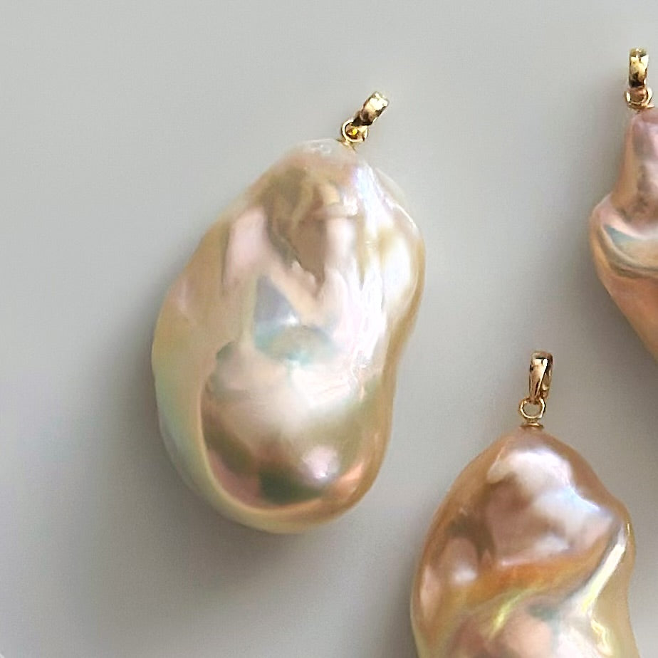 "la france pear  ラフランスペア"  baroque pearl  ペンダントトップ　ネックレス - hikari pearl.