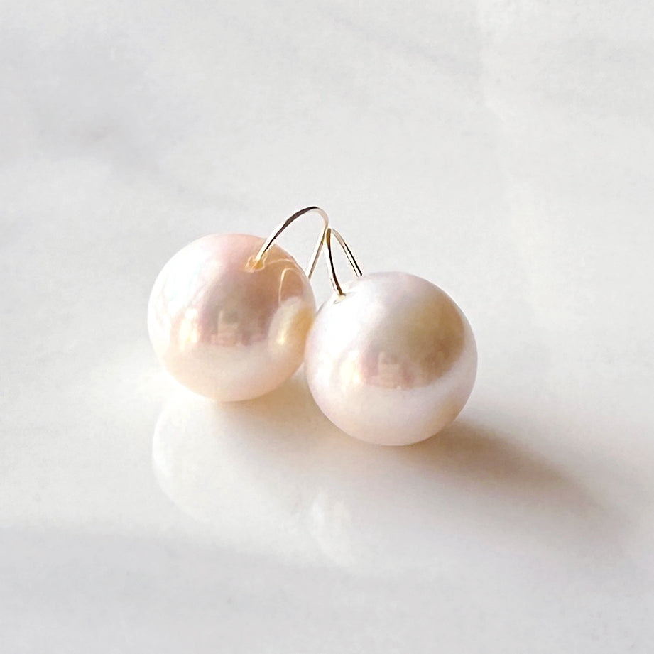 一点もの　k18  freshwater  pearl ピアス - hikari pearl.