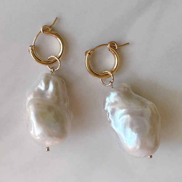 baroque oyster pearl hoop weddingピアス　イヤリング