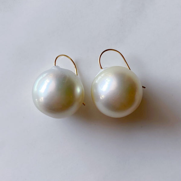 One-of-a-kind k18 South Sea Pearl earrings