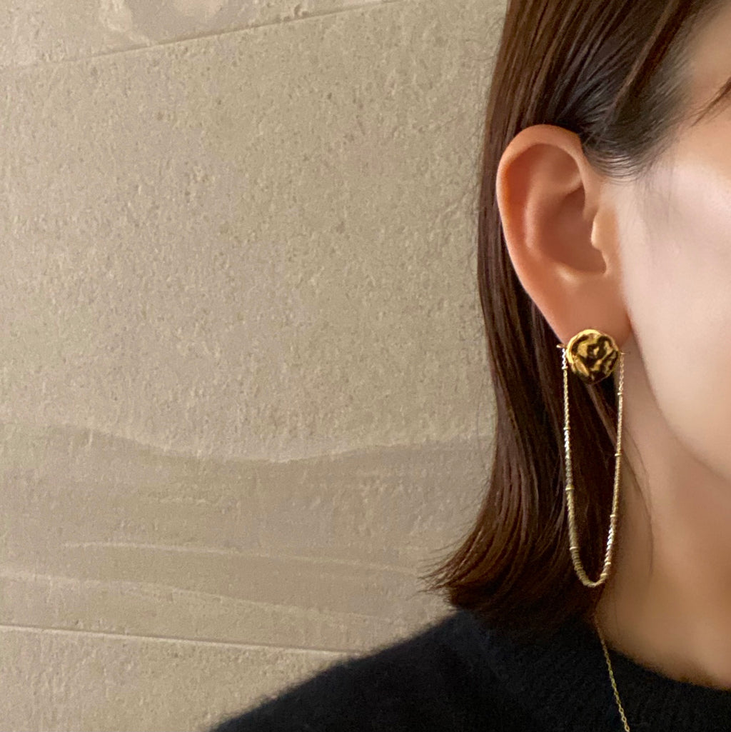 petal dot chain balançoire ピアス　イヤリング - hikari pearl.