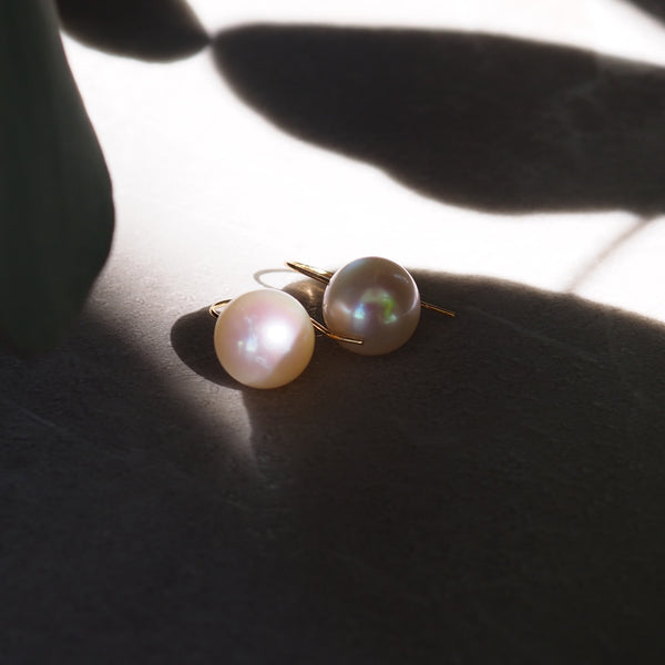 k18 Fresh water hook nudeピアス - hikari pearl.