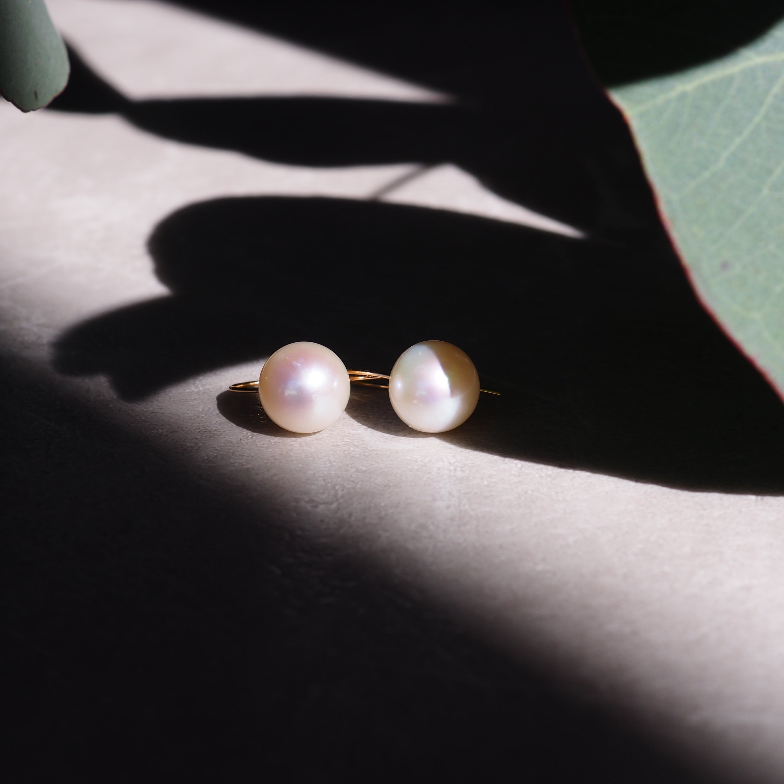 k18 Fresh water hook nudeピアス - hikari pearl.