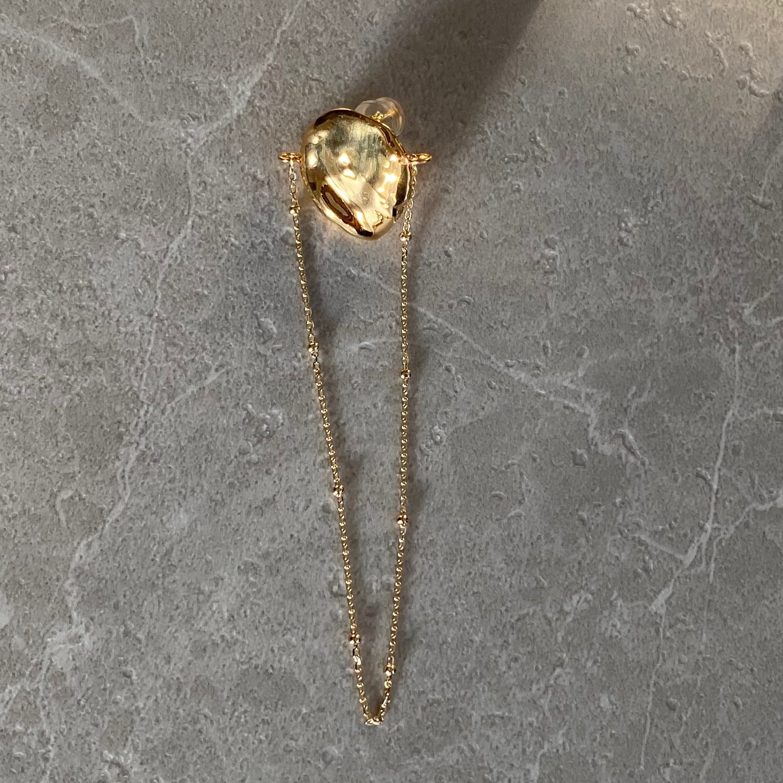 petal dot chain balançoire ピアス　イヤリング - hikari pearl.