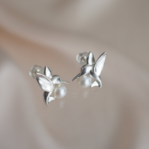 silver hummingbird  pearl ピアス - hikari pearl.